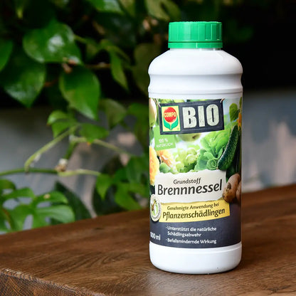 COMPO BIO Grundstoff Brennnessel 1L mit Sprühflasche