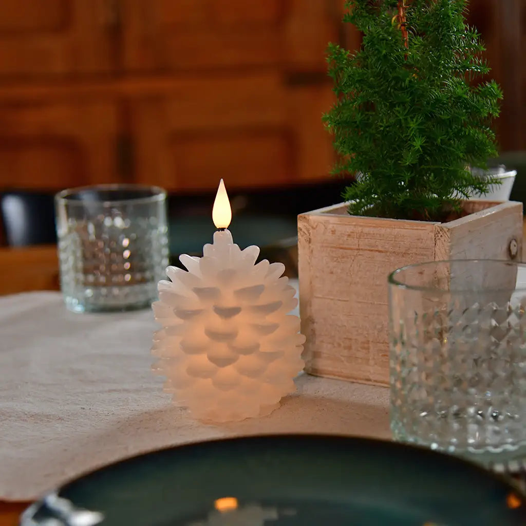 Kerze Tannenzapfen LED