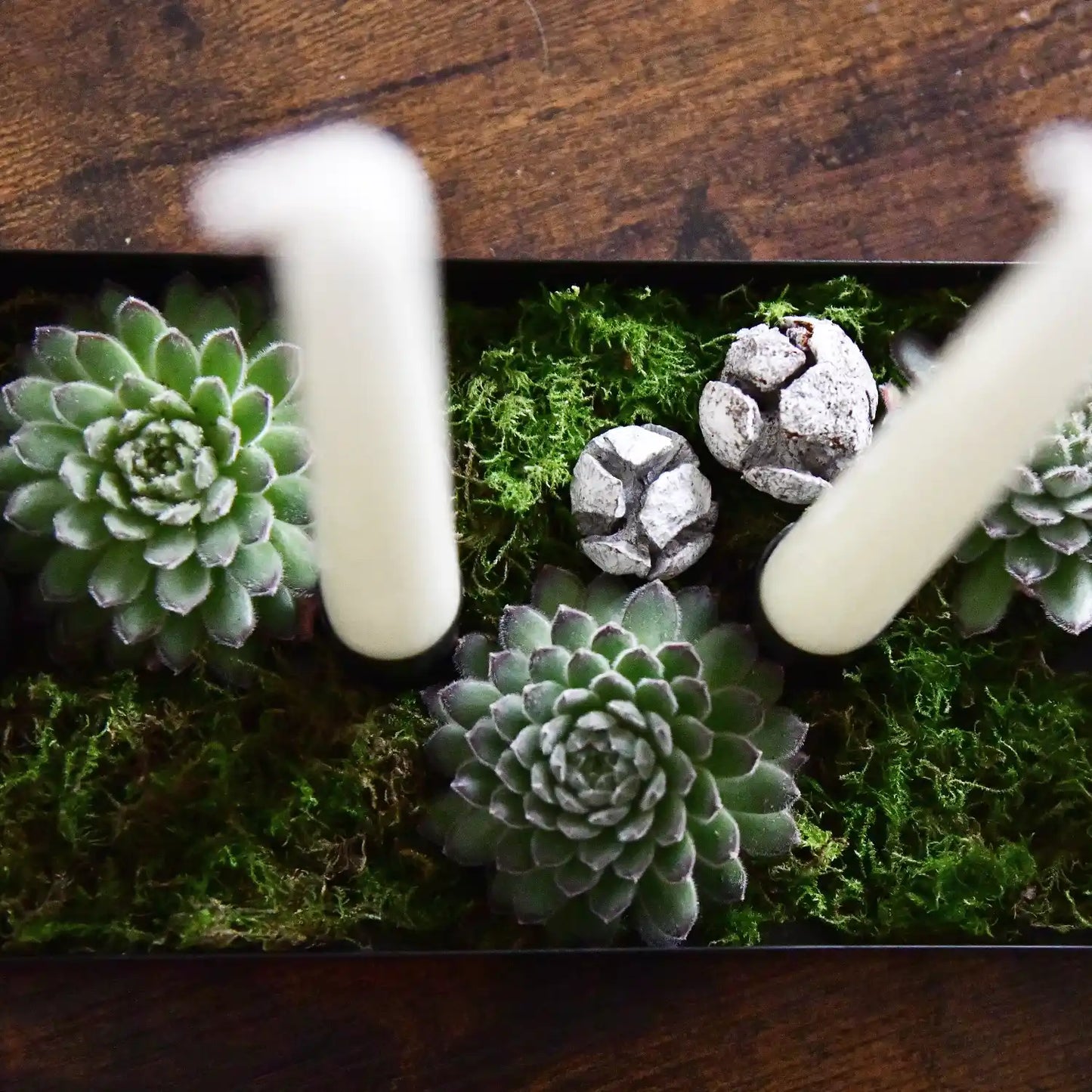 Adventskranz Modern mit Metallschale und Floristendeko